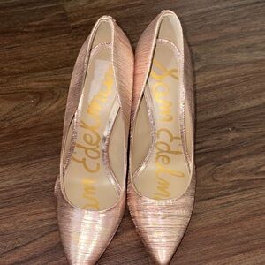 Sam Edelman Women's stunning Gold Heels